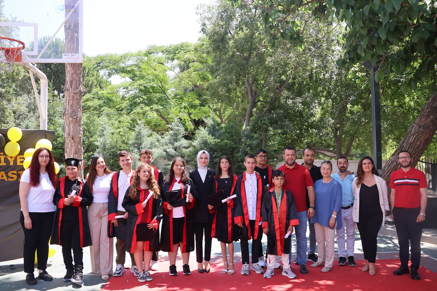 Marmara Adalar Belediyesi Mezuniyet Törenine Katıldı