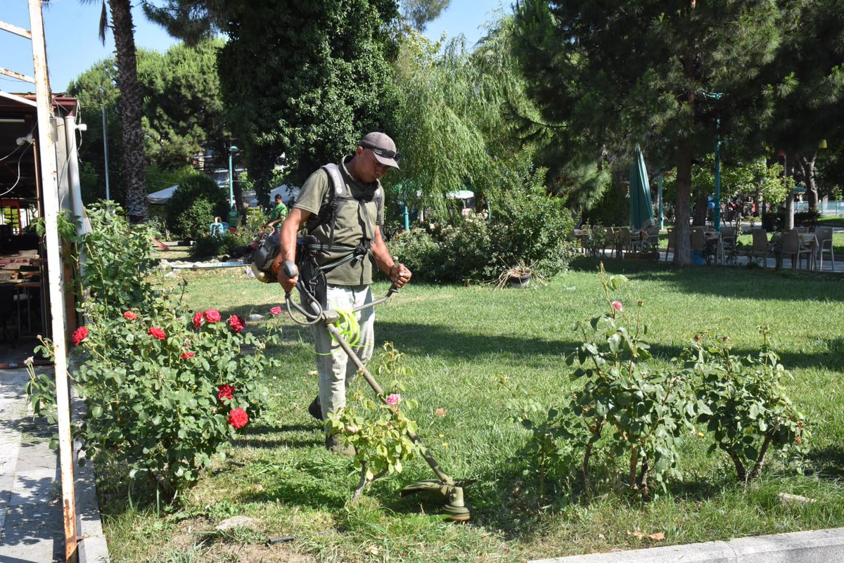 Edremit Belediyesi Faruk Serpil Parkı'nı Yeniden Canlandırıyor
