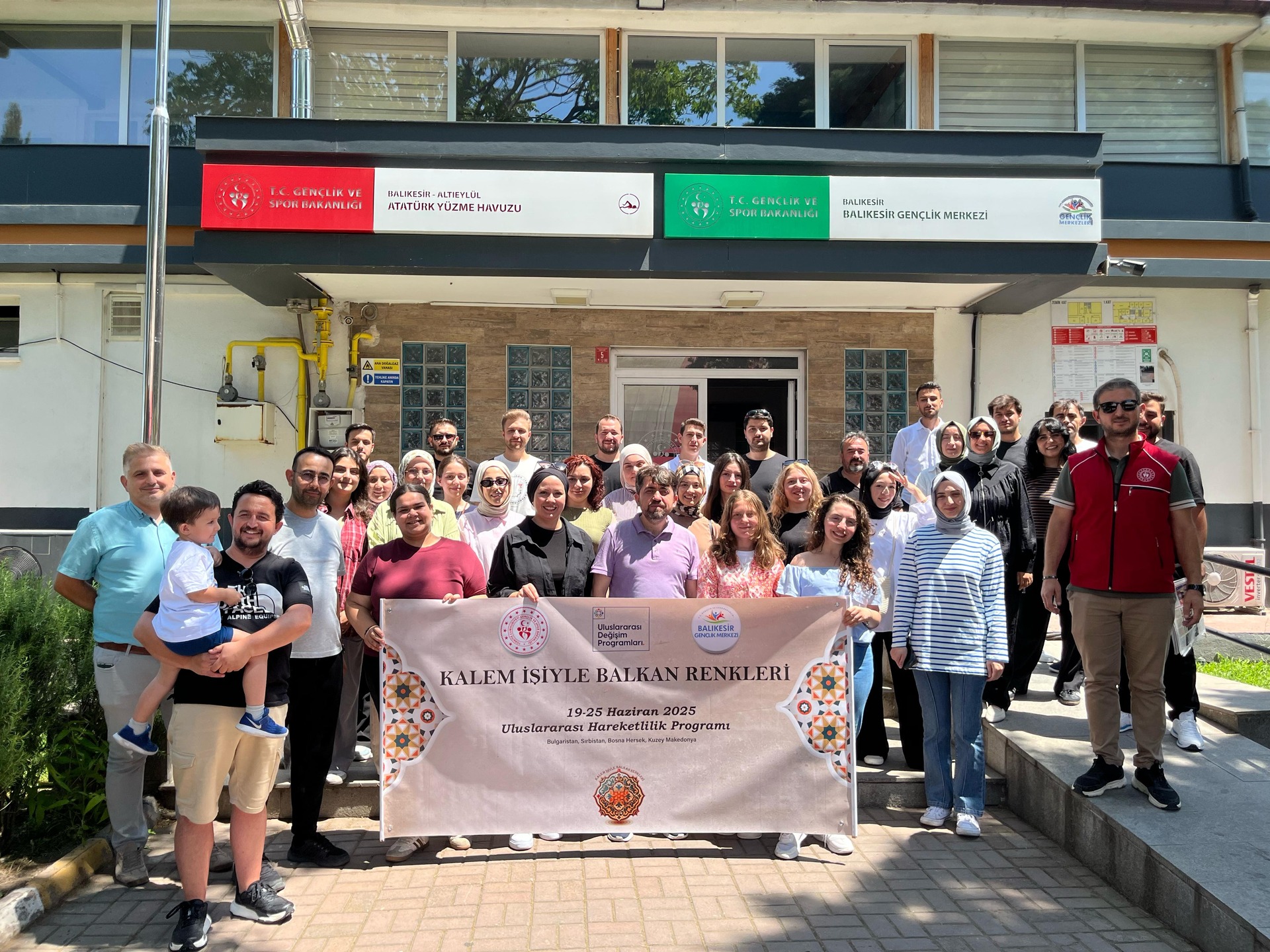 Balıkesir Gençleri Kalem İşiyle Balkanlara Açılıyor