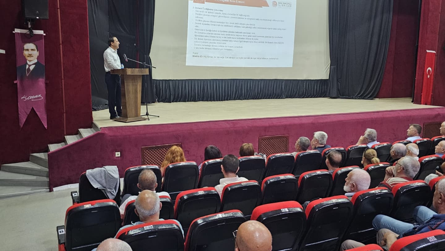 Balıkesir'de Derneklerin Karapara Aklanması ve Terörizmin Finansmanı Konusunda Bilgilendirilmesi