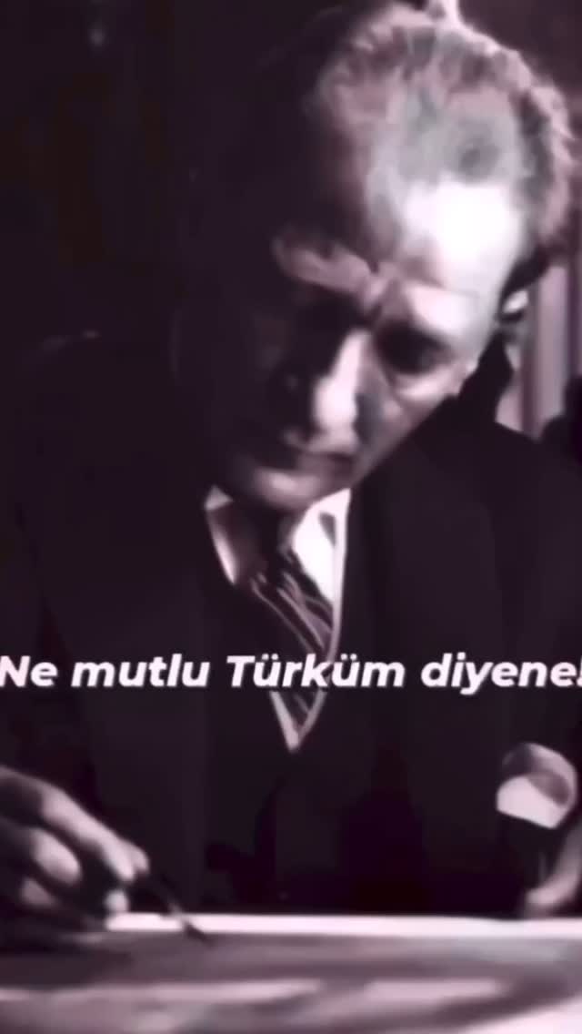 CHP Ayvalık Gençlik Kolları Anıtkabir'i Ziyaret Etti