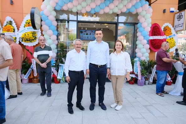 Balıkesir Ticaret Odası Üyesi Gülten Küçük’ün Yeni İşletmesi Açıldı