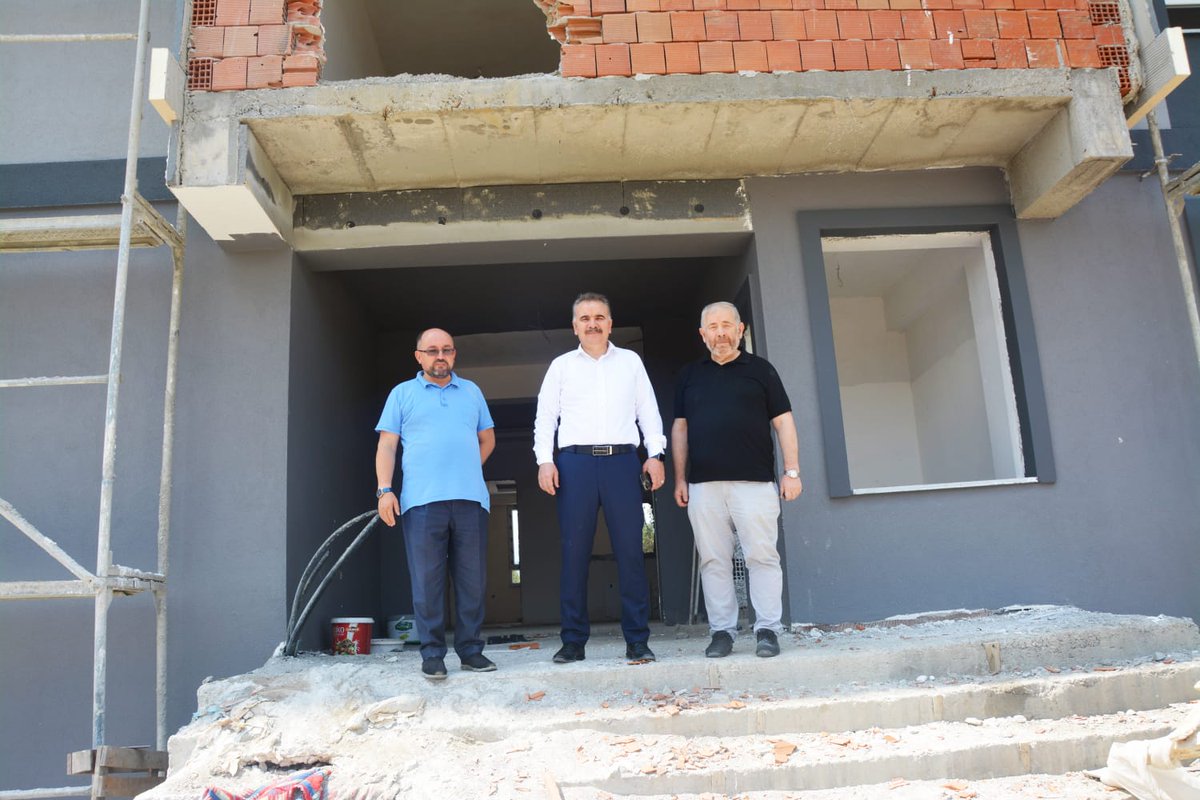 Edremit Kaymakamı Odabaş, Yatılı Hafızlık Kursu İnşaatını İnceledi