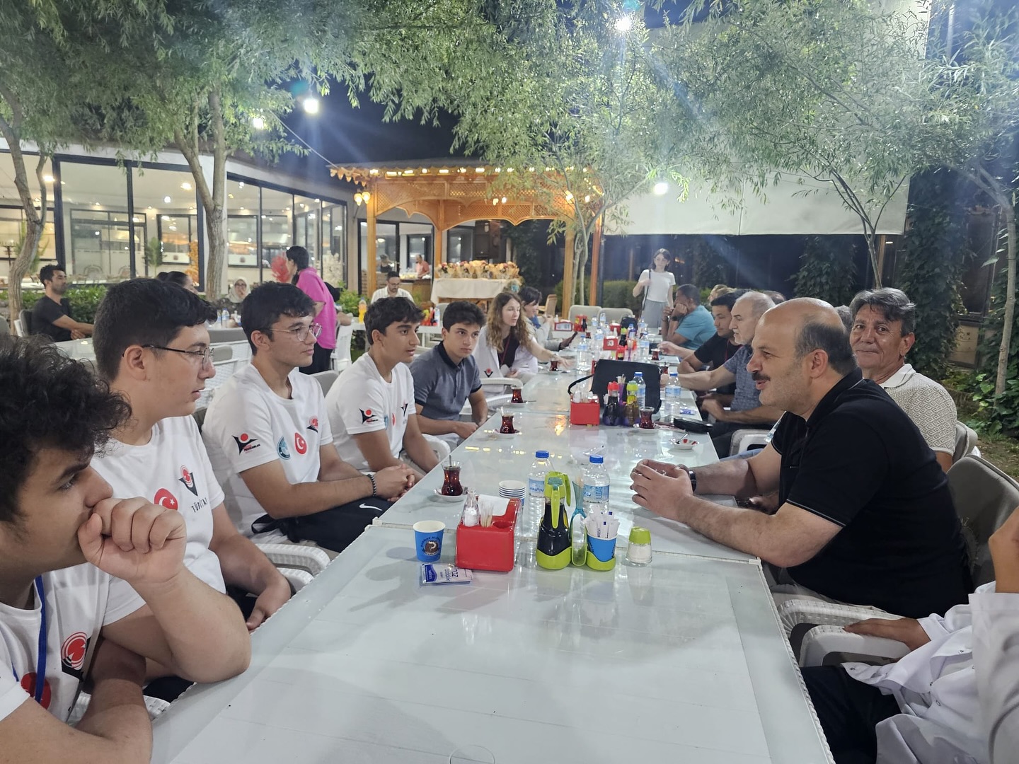 İvrindi Belediyesi Deprem Bölgesi Öğrencilerine Destek Oldu