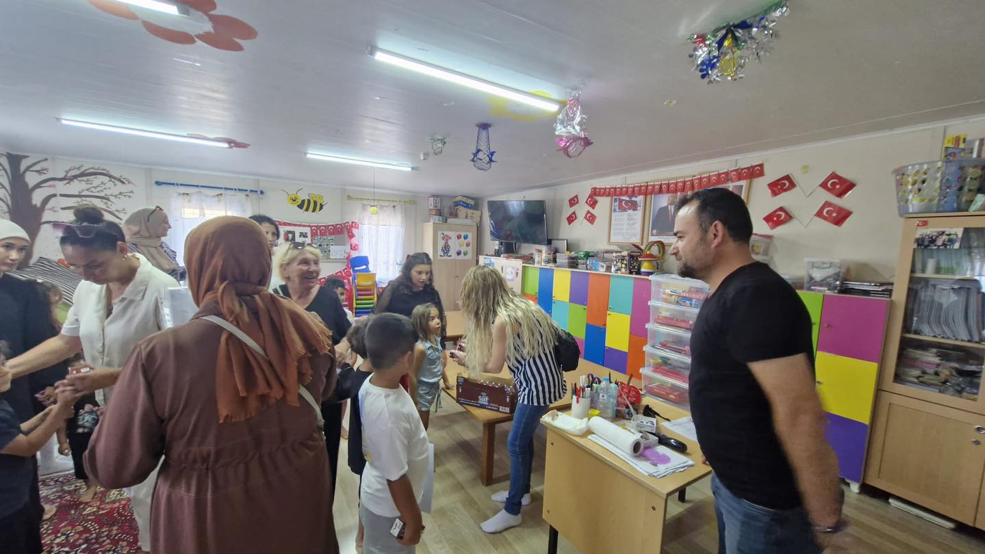 Marmara Adalar'da Karne Heyecanı ve Doğum Günü Kutlaması