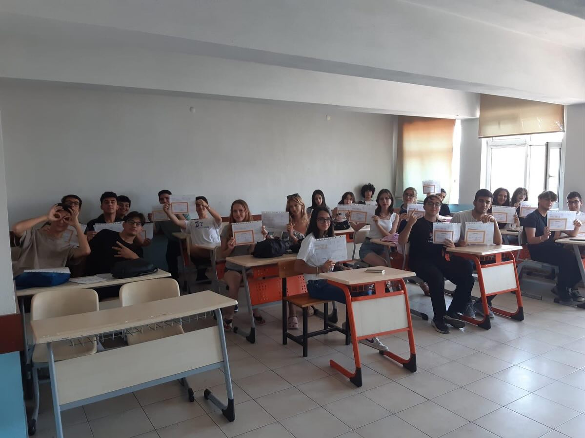 Burhaniye'de Okullar Tatil Edildi