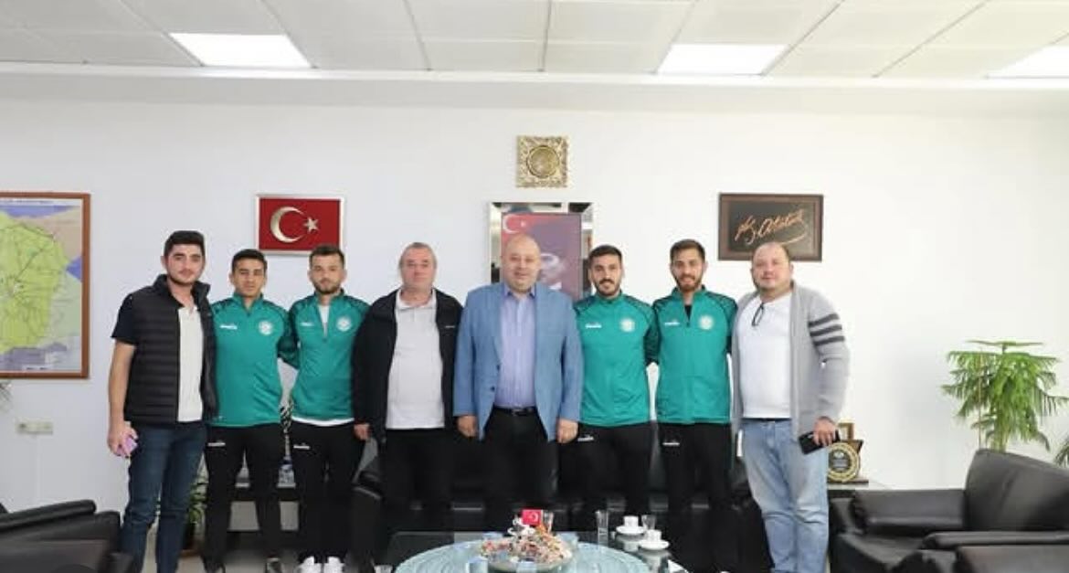 Gönen Belediye Spor'da İstifa Çağrıları: 2 Yıllık Sözler Yerine Şampiyonluk Talebi