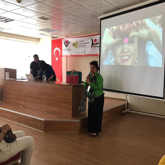 Burhaniye'de Öğretmenlere Matematik Eğitiminde Oyunlaştırma Çalıştayı