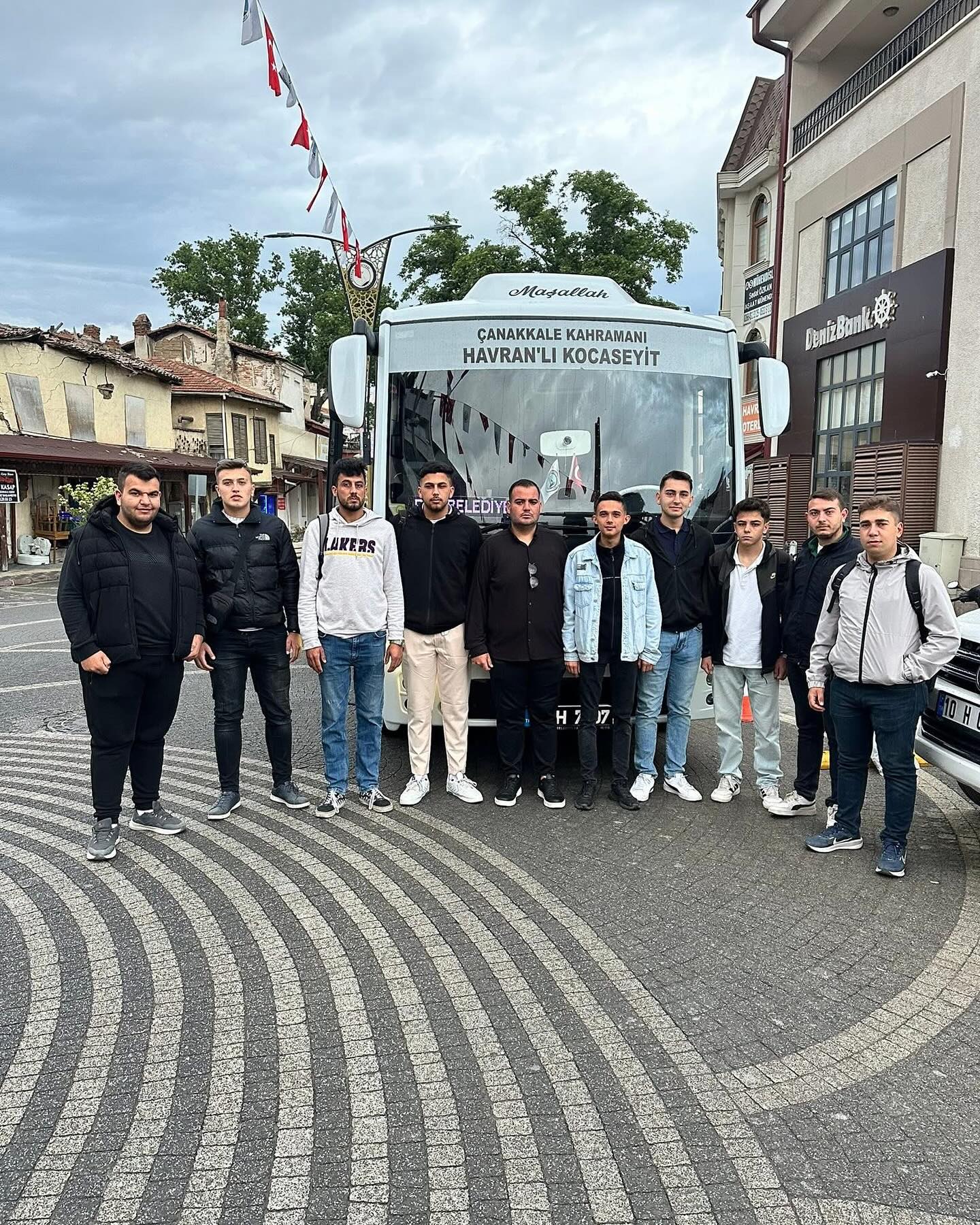 AK Parti Gençlik Kolları, GençFest için Ayvalık ve Burhaniye'den Yola Çıktı