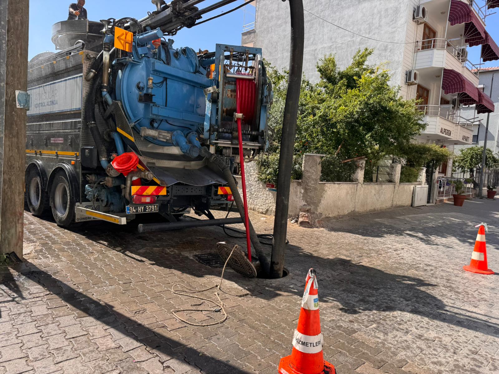 Marmara Adalar Belediyesi Adalarda Temizlik ve Bakım Çalışmalarına Devam Ediyor