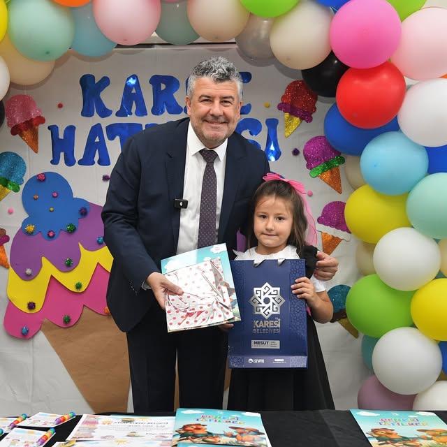 Karesi Kaymakamı Arslanbaş, Sakarya İlkokulu Öğrencilerinin Karne Sevinçlerine Katıldı