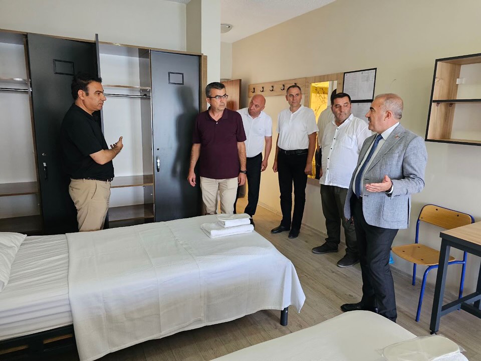 Balıkesir İl Milli Eğitim Müdürlüğü Ayvalık Öğretmenevi'ni Ziyaret Etti