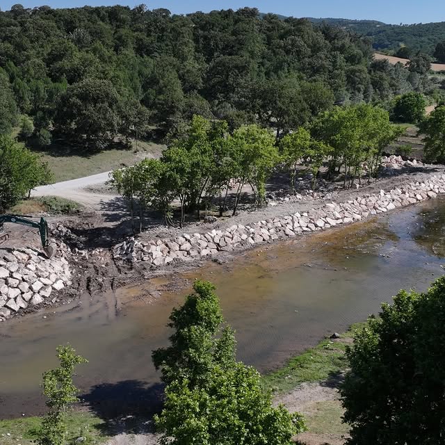Balıkesir'de Üzümcü Çayı'nda Taşkın Riskini Azaltma Çalışmaları Devam Ediyor
