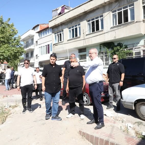 Edremit Belediyesi Mahalle Sakinlerinin Taleplerine Yönelik Düzenleme Çalışmalarına Başladı