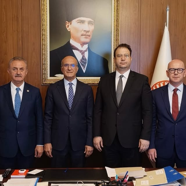 CHP Milletvekilleri TBMM Başkanvekili Bingöl'ü Ziyaret Etti