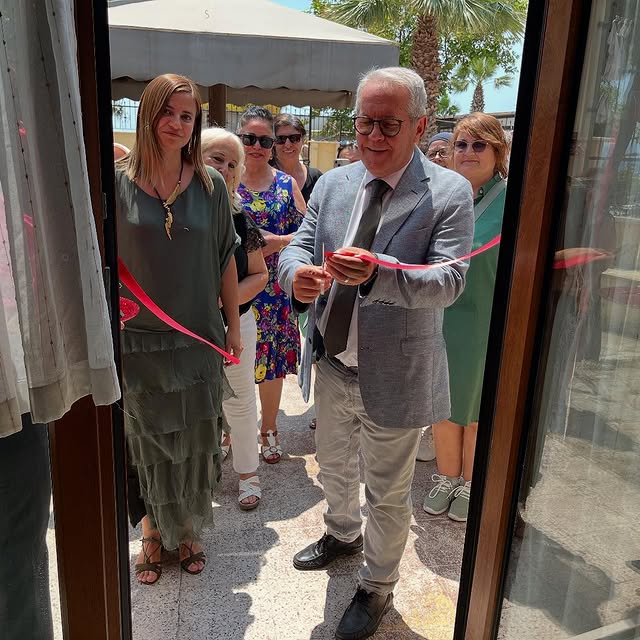 Edremit Halk Eğitimi Merkezi Yıl Sonu Sergisi Büyük Beğeni Topladı