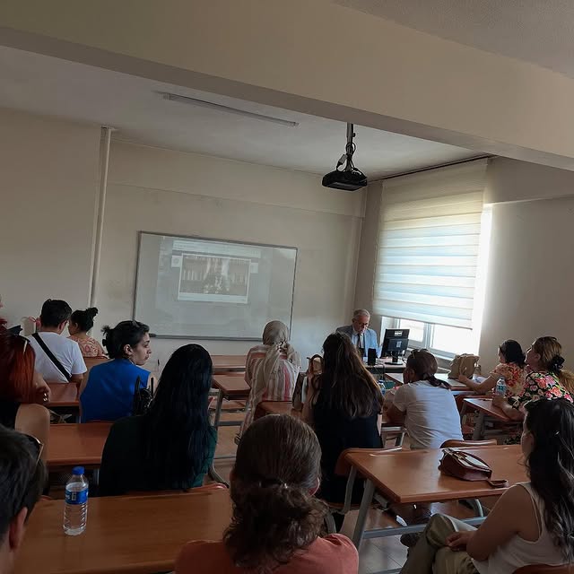 Edremit Halk Eğitimi Merkezi Yıl Sonu Değerlendirme Toplantısı Yapıldı