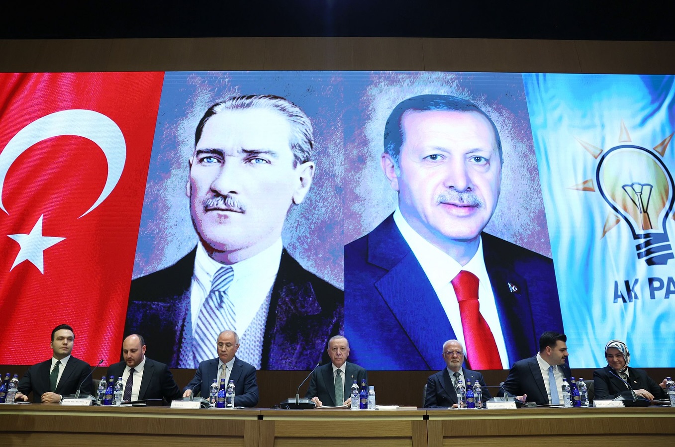 AK Parti Balıkesir Milletvekili Uygur, MKYK Toplantısına Katıldı