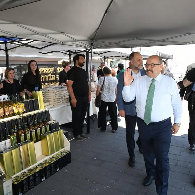 Balıkesir Valisi Ustaoğlu, Emniyet Hizmetlerini Güçlendirme Derneği Kermesi’ne Katıldı