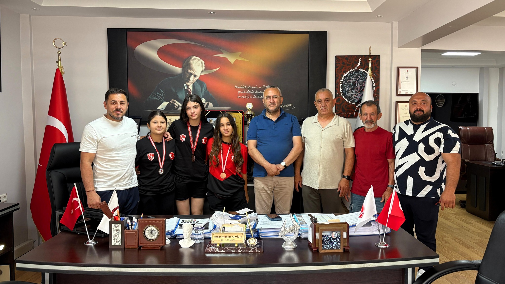 Susurluk Belediyesi'ni Türkiye Şampiyonu Sporcular Ziyaret Etti