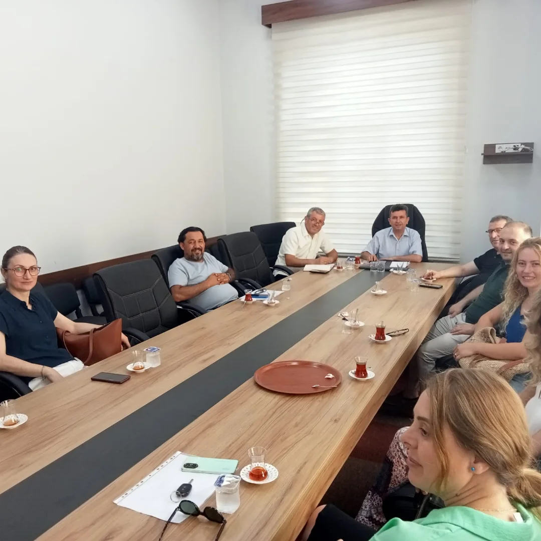 Edremit'te Sürücü Kurslarıyla Eğitim Kalitesi ve İş Birliği Görüşmesi