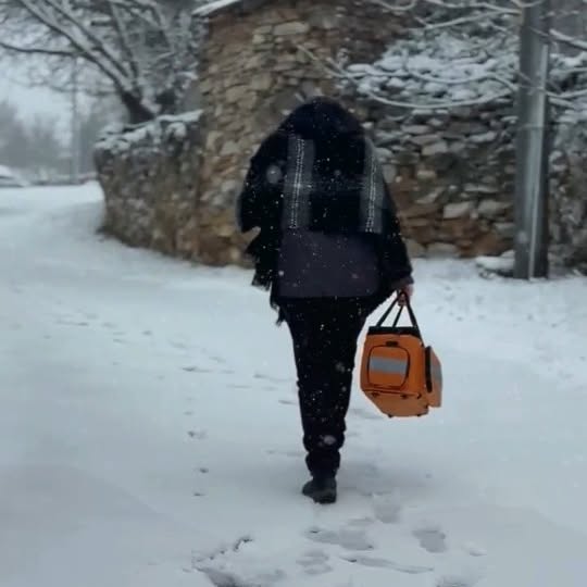 Kepsut Belediyesi Sağlık Ekibi Zorlu Kış Koşullarına Rağmen Hizmete Devam Ediyor