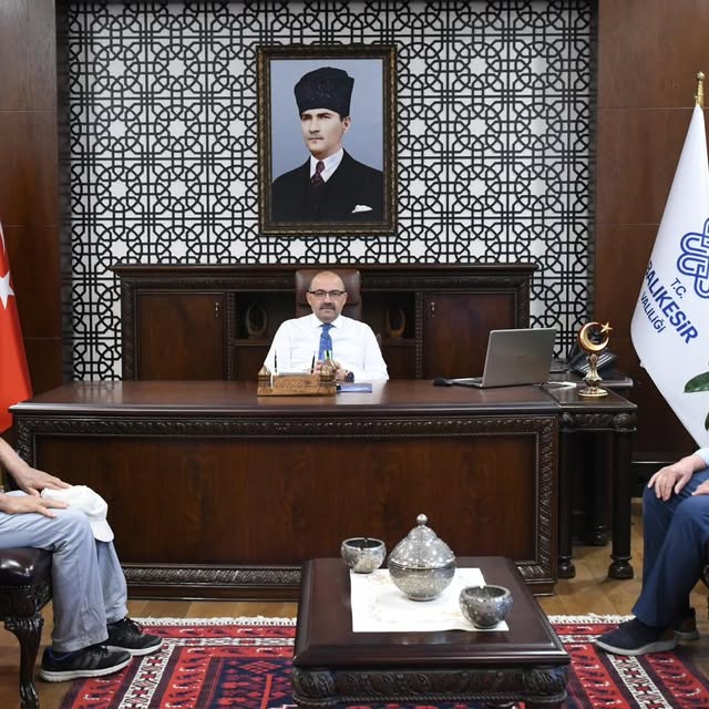 Balıkesir Valisi Ustaoğlu, İş İnsanı Ali Demirbaş'ı Ağırladı