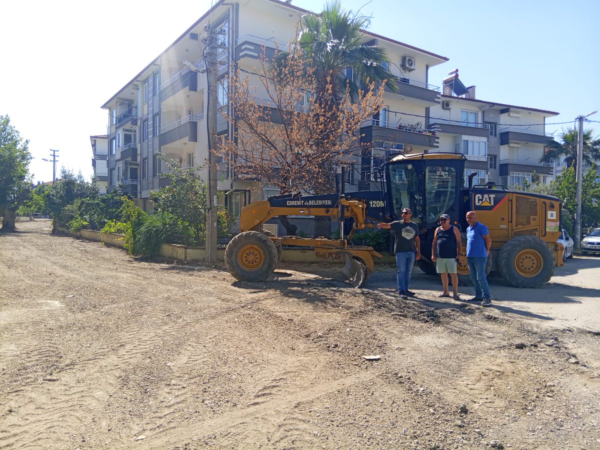Edremit'te Altınkum Mahallesi'nde Yol Yapım Çalışmalarına Başlanıyor