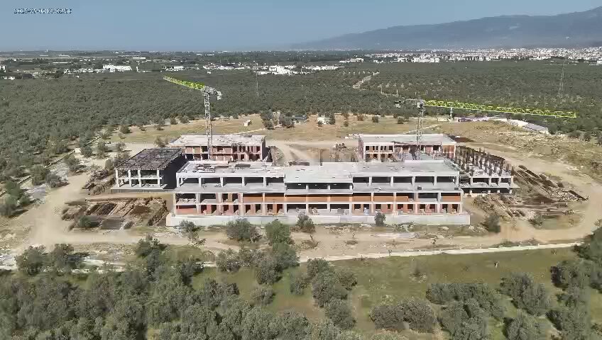 Edremit'e 300 Yataklı Yeni Devlet Hastanesi İnşaatı Devam Ediyor